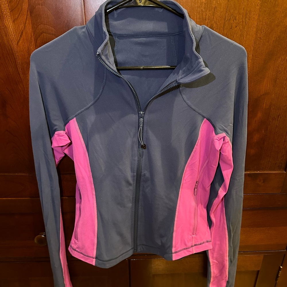 Lululemon Throwback Shape Jacket Size 8 - image 5